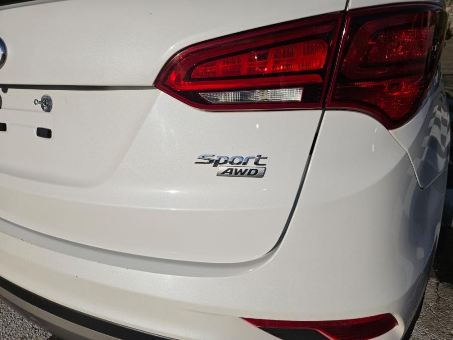 2017 Hyundai Santa Fe Sport 2.4L Auto AWD photo