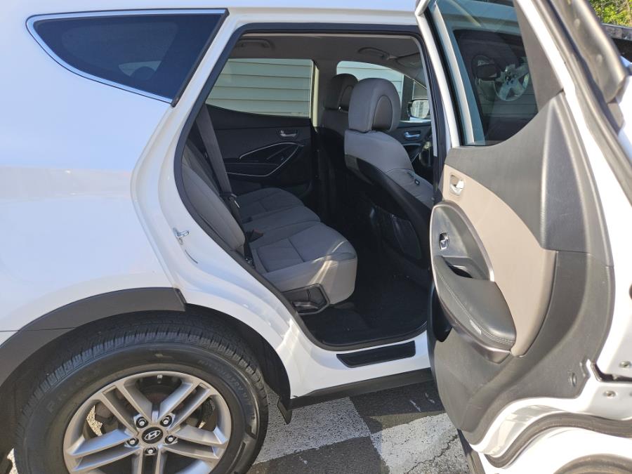 2017 Hyundai Santa Fe Sport 2.4L Auto AWD photo