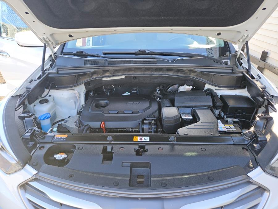 2017 Hyundai Santa Fe Sport 2.4L Auto AWD photo