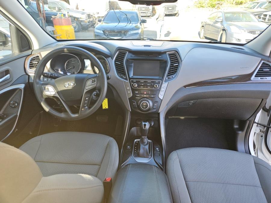 2017 Hyundai Santa Fe Sport 2.4L Auto AWD photo