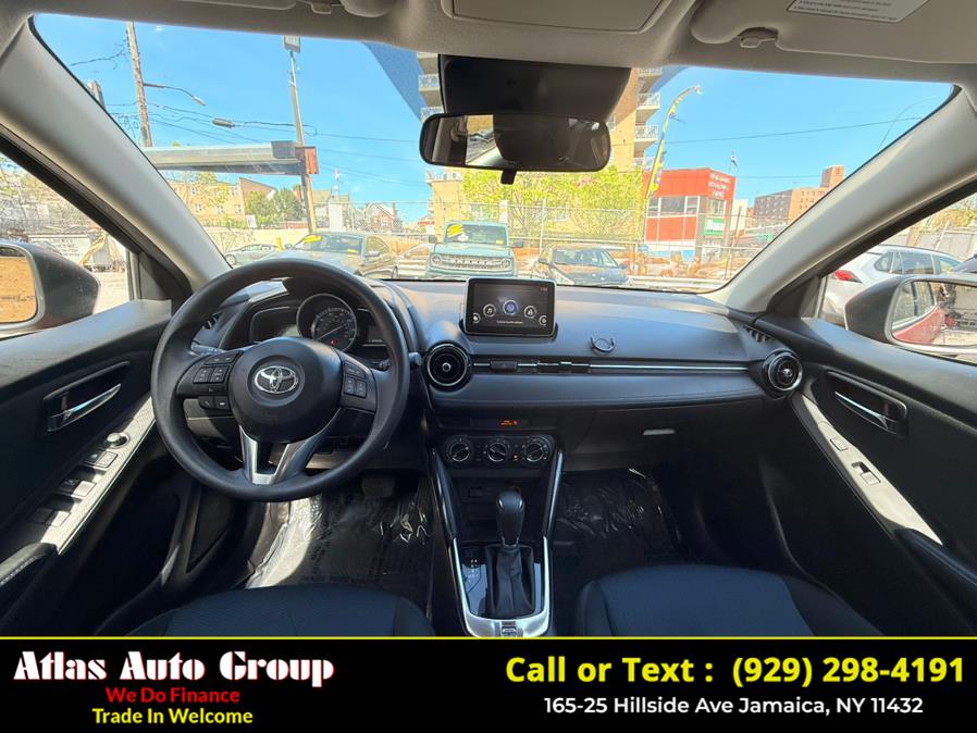 2017 Toyota Yaris iA Auto (Natl) photo