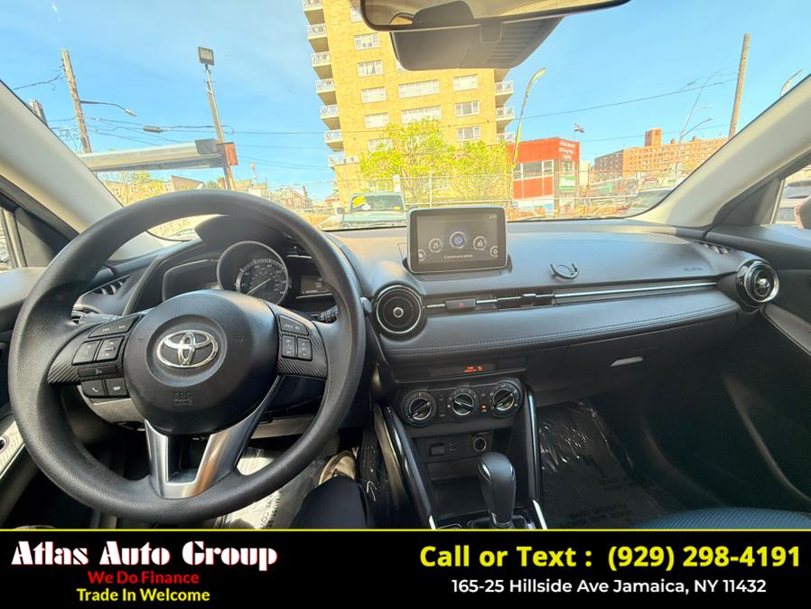 2017 Toyota Yaris iA Auto (Natl) photo
