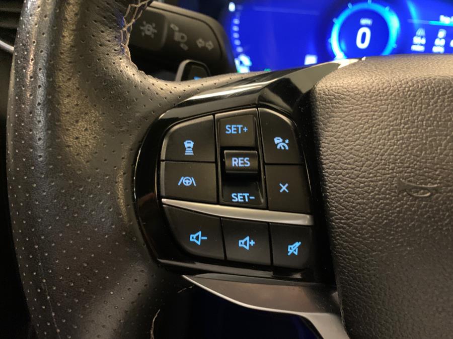 2022 Ford Explorer ST 4WD photo
