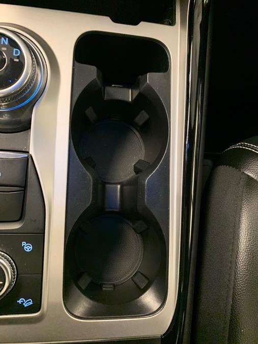 2022 Ford Explorer ST 4WD photo