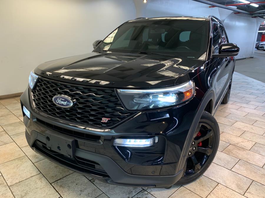 2022 Ford Explorer ST 4WD photo