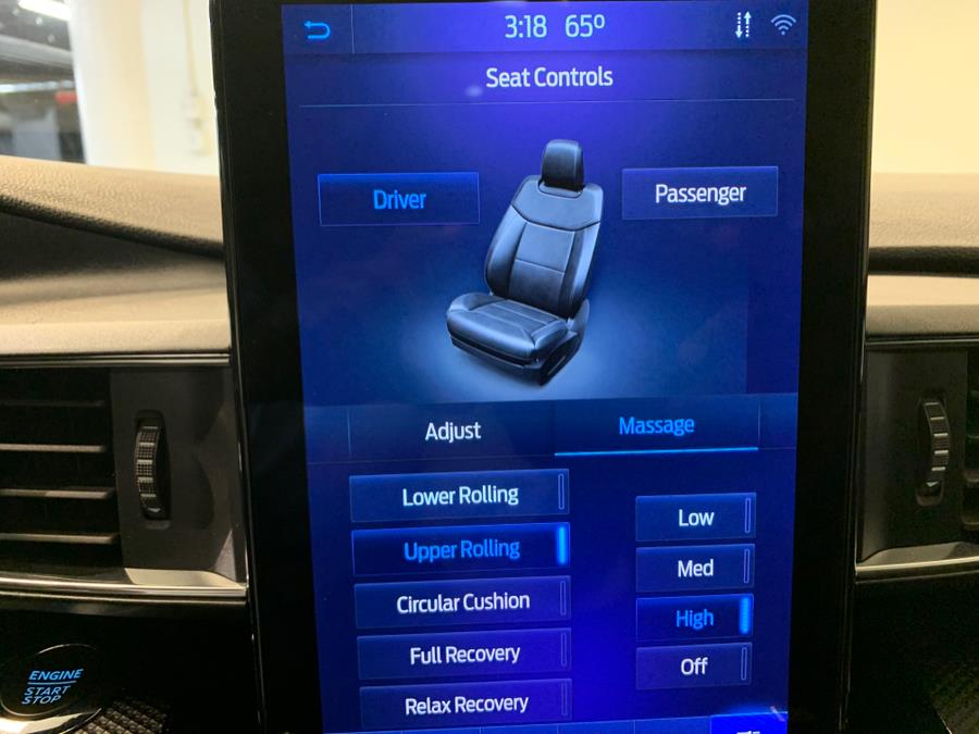 2022 Ford Explorer ST 4WD photo