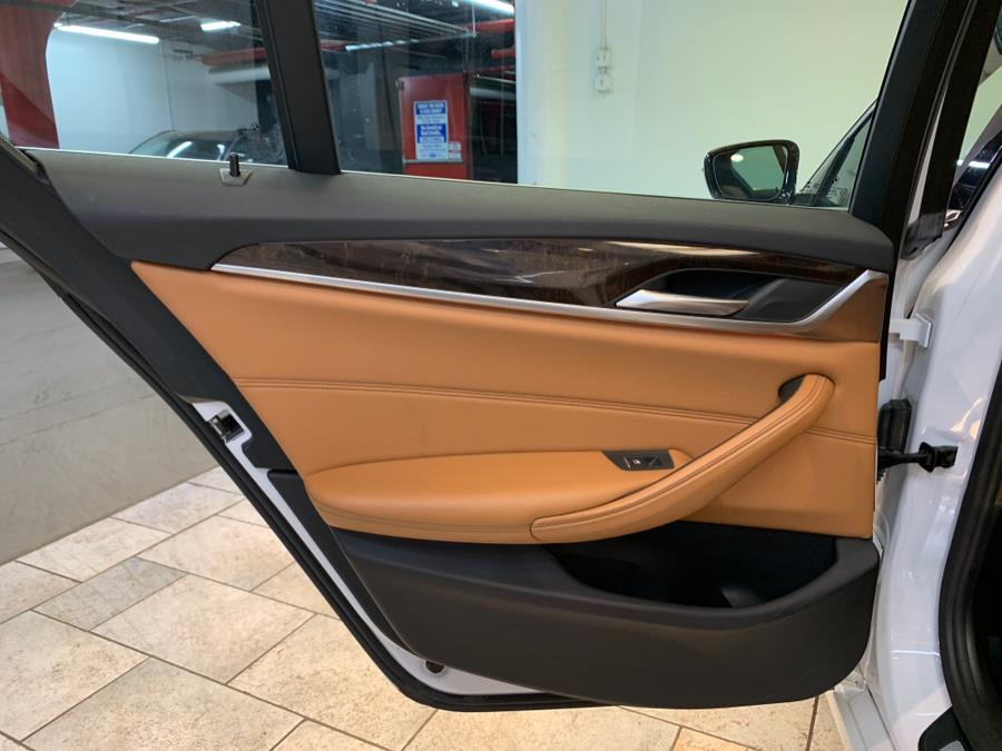 2017 BMW 5-Series 530i xDrive Sedan photo