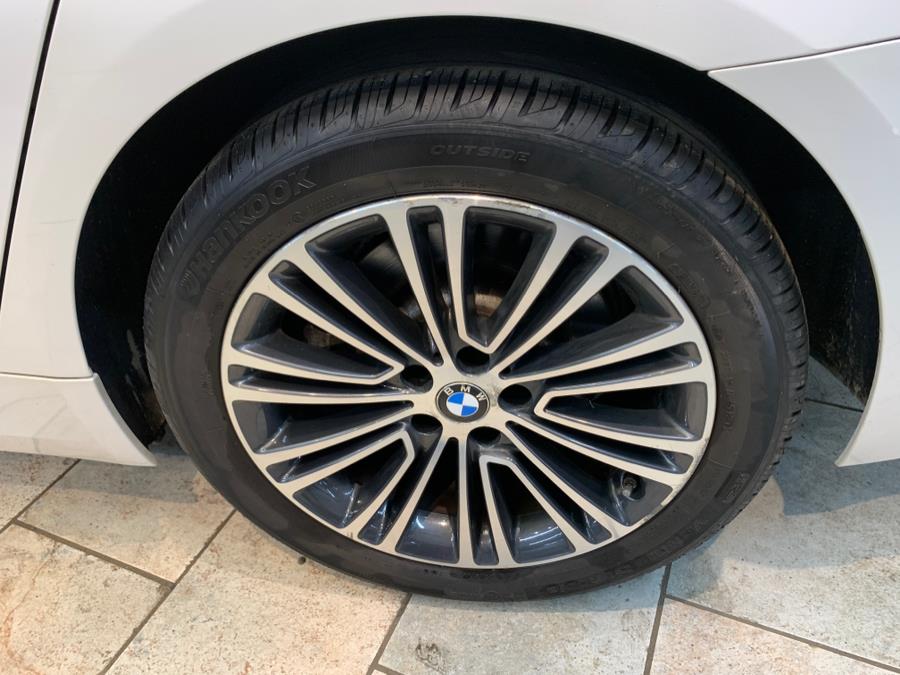 2017 BMW 5-Series 530i xDrive Sedan photo