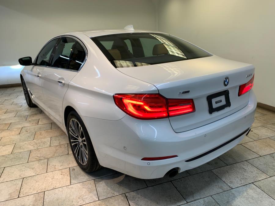 2017 BMW 5-Series 530i xDrive Sedan photo