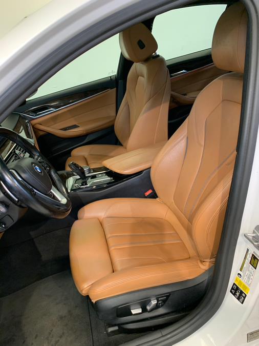 2017 BMW 5-Series 530i xDrive Sedan photo