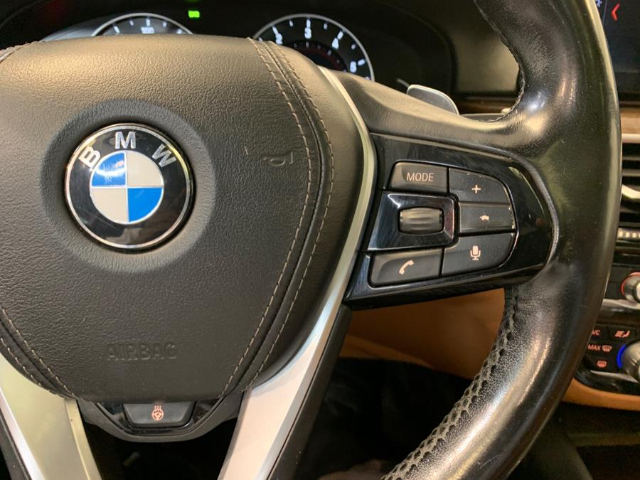 2017 BMW 5-Series 530i xDrive Sedan photo