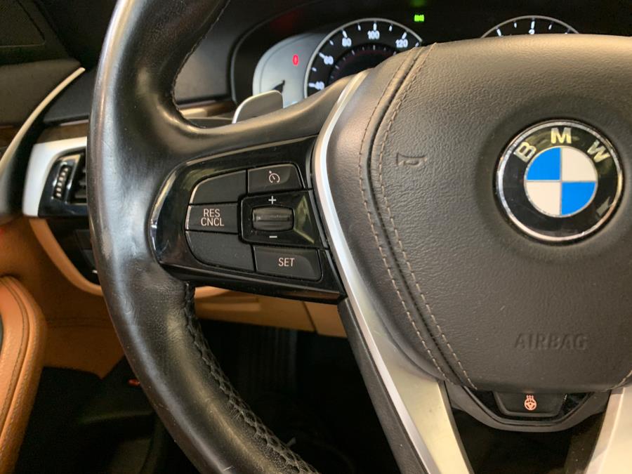 2017 BMW 5-Series 530i xDrive Sedan photo