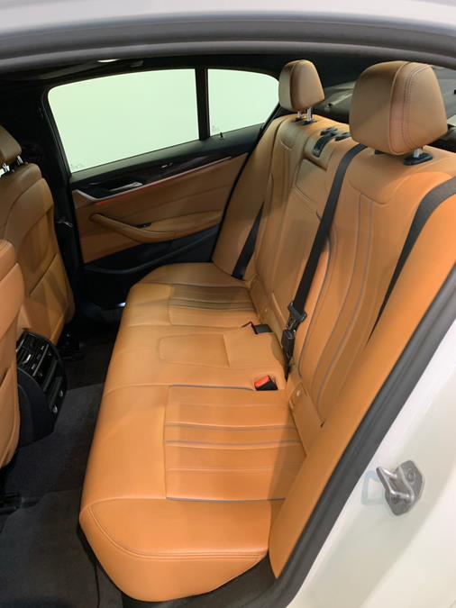2017 BMW 5-Series 530i xDrive Sedan photo
