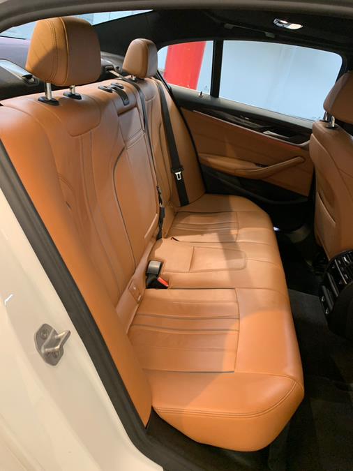 2017 BMW 5-Series 530i xDrive Sedan photo