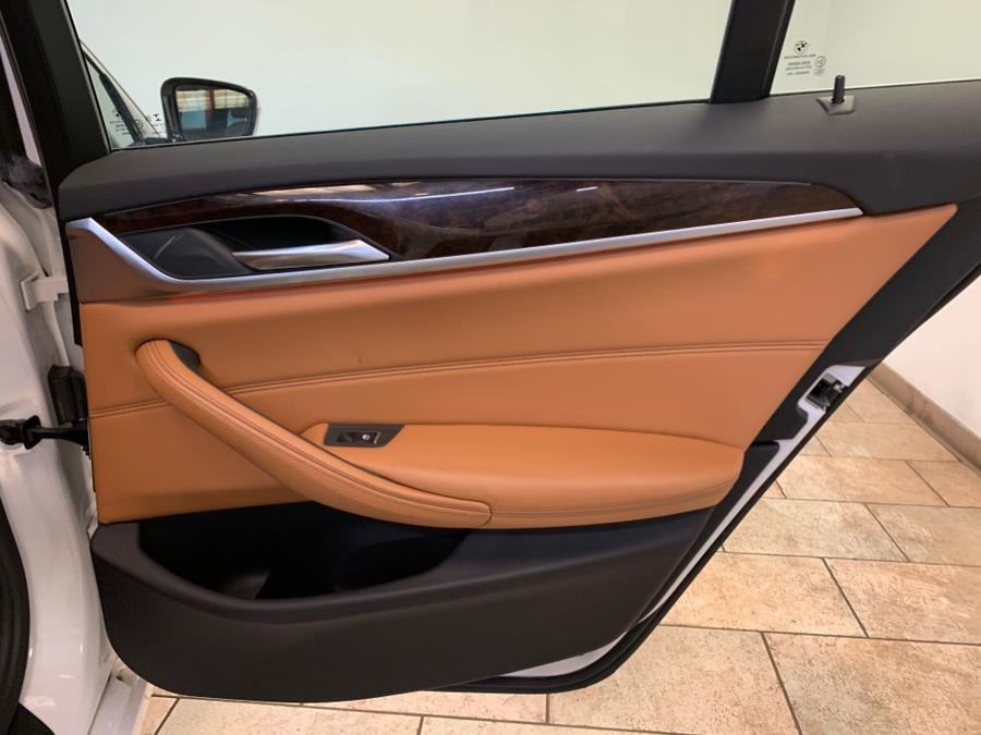 2017 BMW 5-Series 530i xDrive Sedan photo
