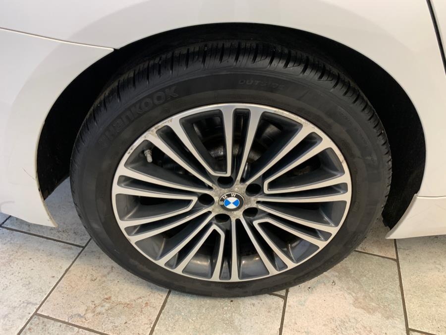 2017 BMW 5-Series 530i xDrive Sedan photo