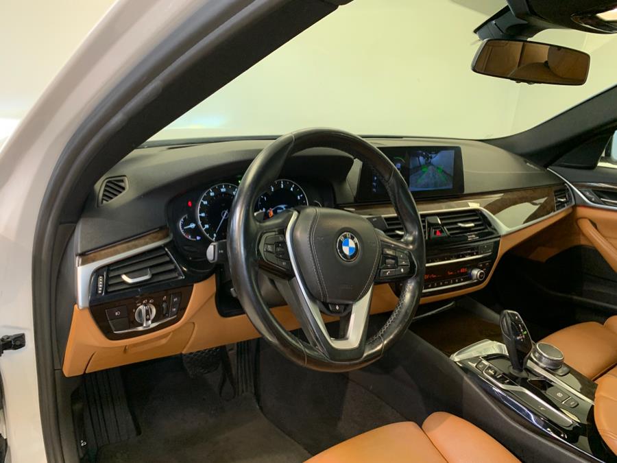 2017 BMW 5-Series 530i xDrive Sedan photo