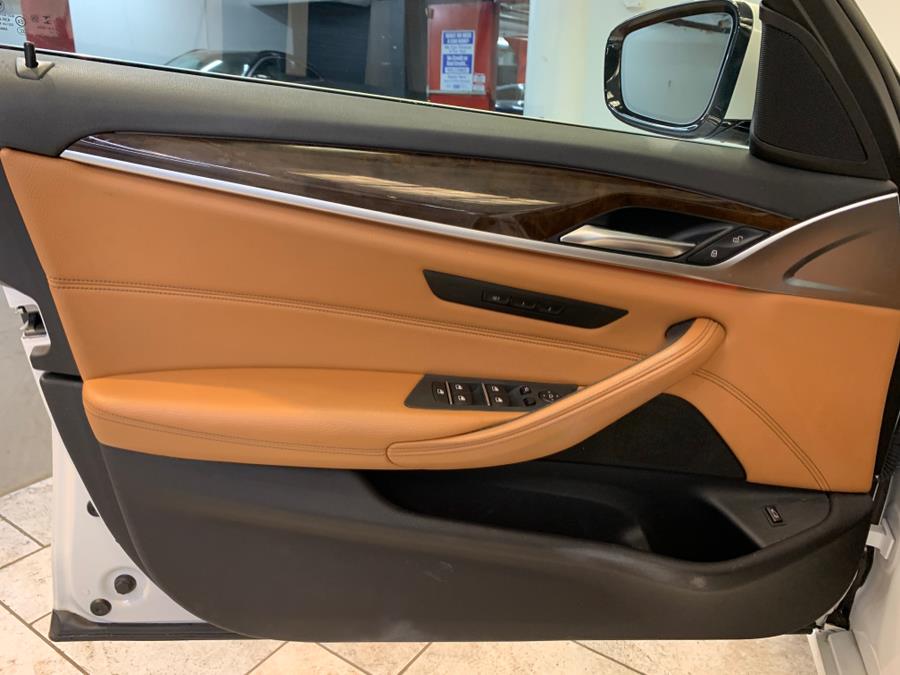 2017 BMW 5-Series 530i xDrive Sedan photo