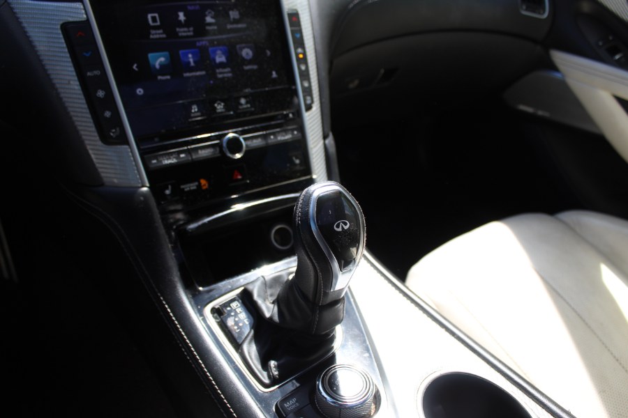 2018 Infiniti Q60 RED SPORT 400 AWD photo
