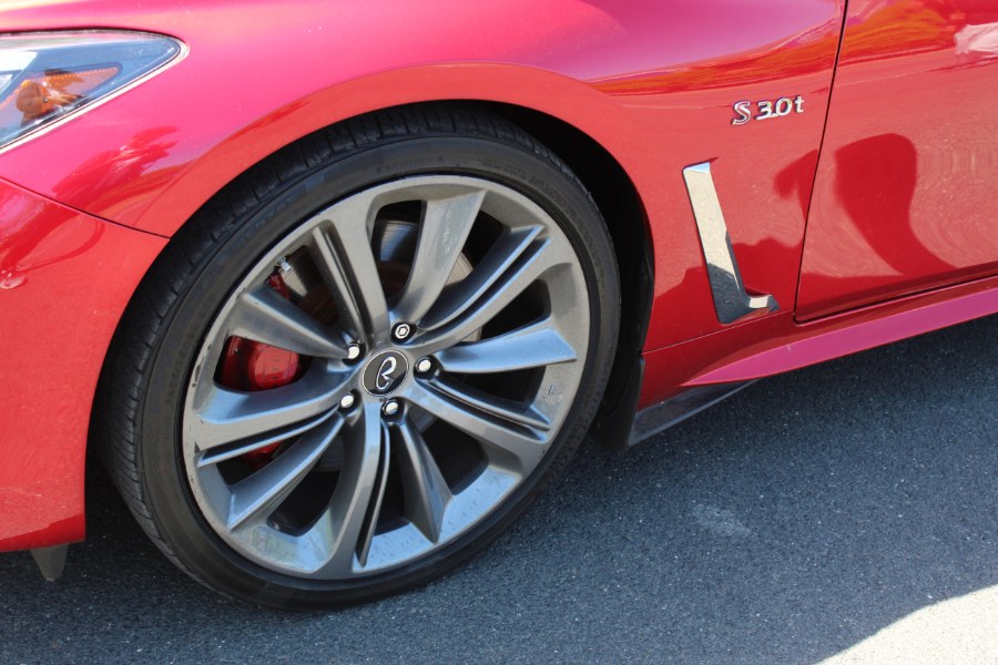 2018 Infiniti Q60 RED SPORT 400 AWD photo