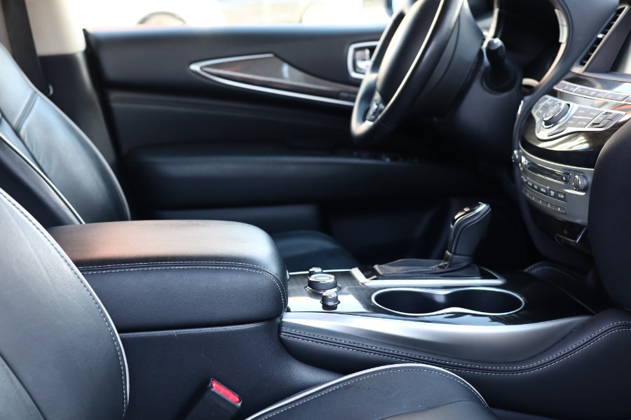 2018 Infiniti QX60 FWD photo