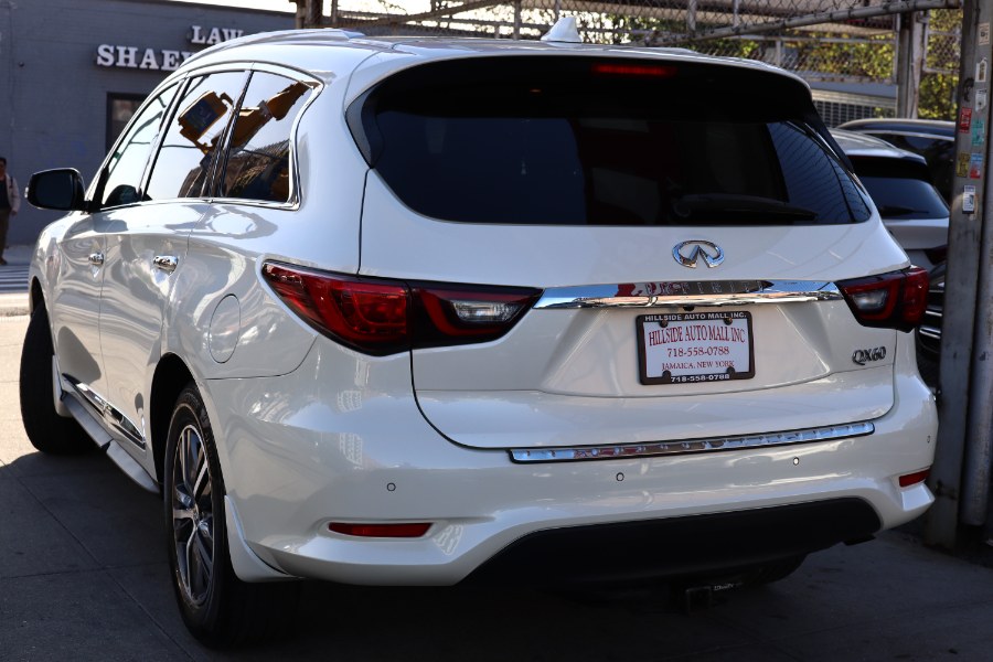 2018 Infiniti QX60 FWD photo