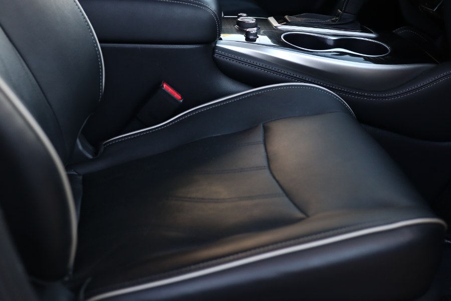 2018 Infiniti QX60 FWD photo