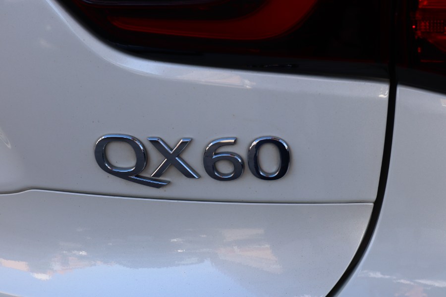 2018 Infiniti QX60 FWD photo