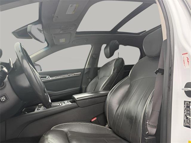 2015 Hyundai Genesis 3.8L photo