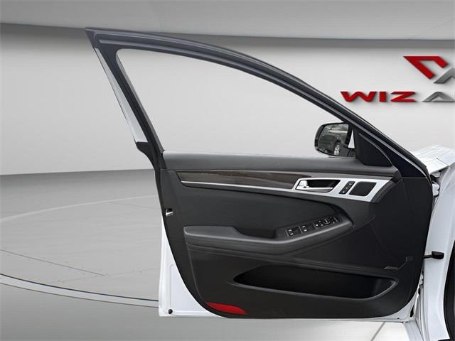 2015 Hyundai Genesis 3.8L photo