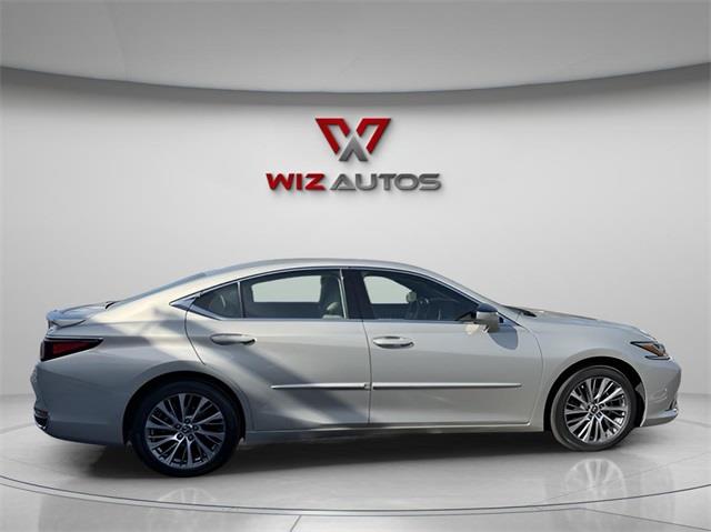 2021 Lexus ES Es photo