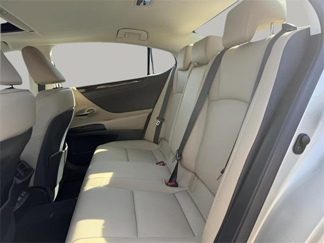 2021 Lexus ES Es photo
