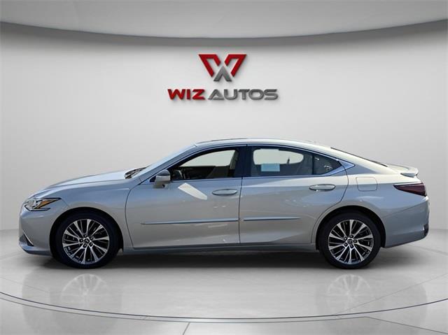 2021 Lexus ES Es photo