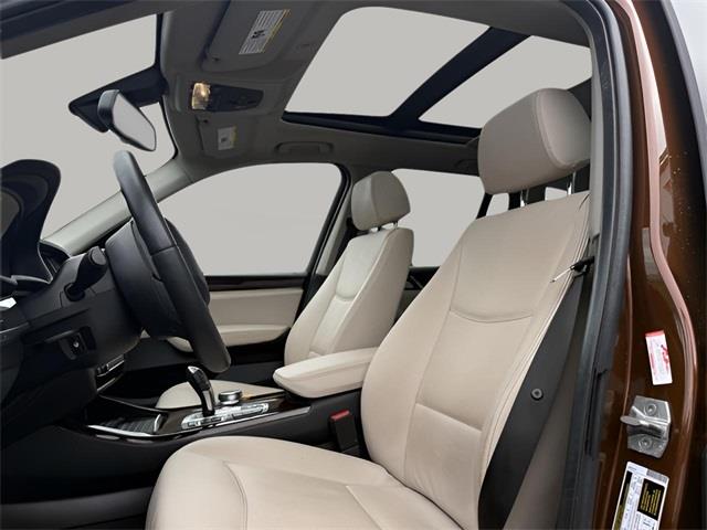 2017 BMW X3 xDrive28i photo