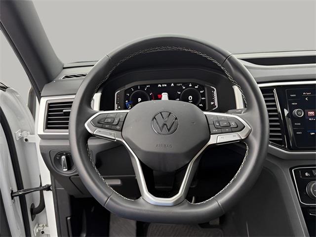 2022 Volkswagen Atlas Cross Sport 2.0T SE w/Technology photo