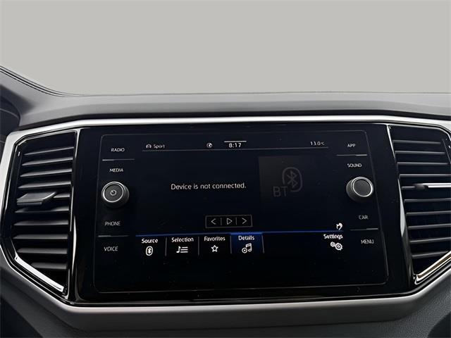 2022 Volkswagen Atlas Cross Sport 2.0T SE w/Technology photo