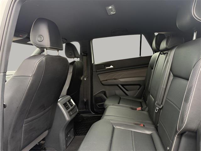 2022 Volkswagen Atlas Cross Sport 2.0T SE w/Technology photo