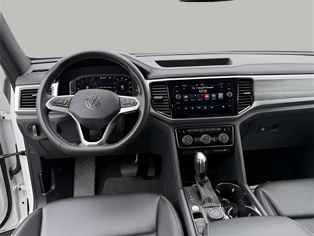 2022 Volkswagen Atlas Cross Sport 2.0T SE w/Technology photo