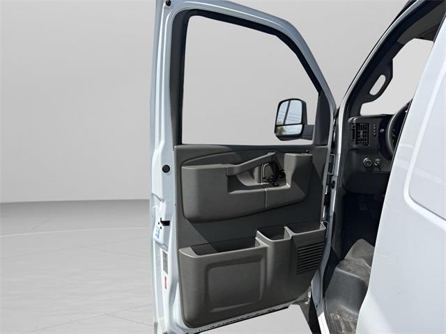 2020 Chevrolet Express 2500 Work Van photo