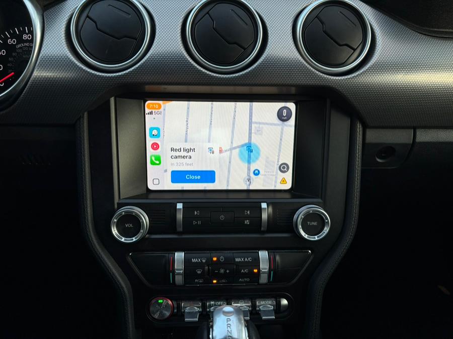 2019 Ford Mustang EcoBoost Fastback photo