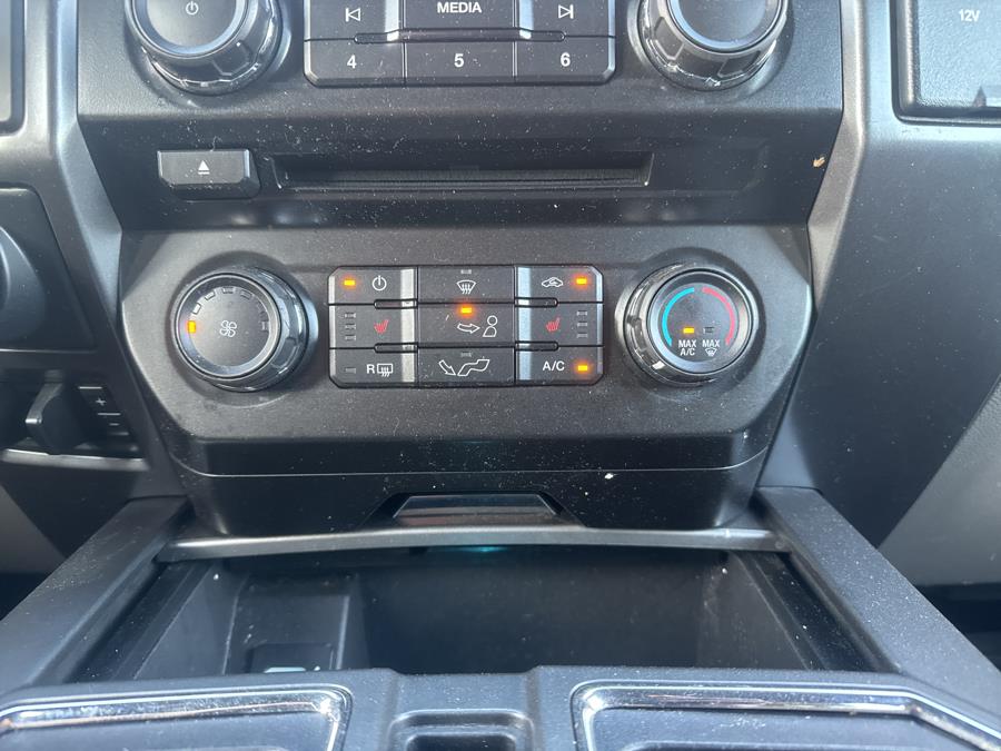 2017 Ford F-150 XLT 4WD SuperCrew 5.5'' Box photo