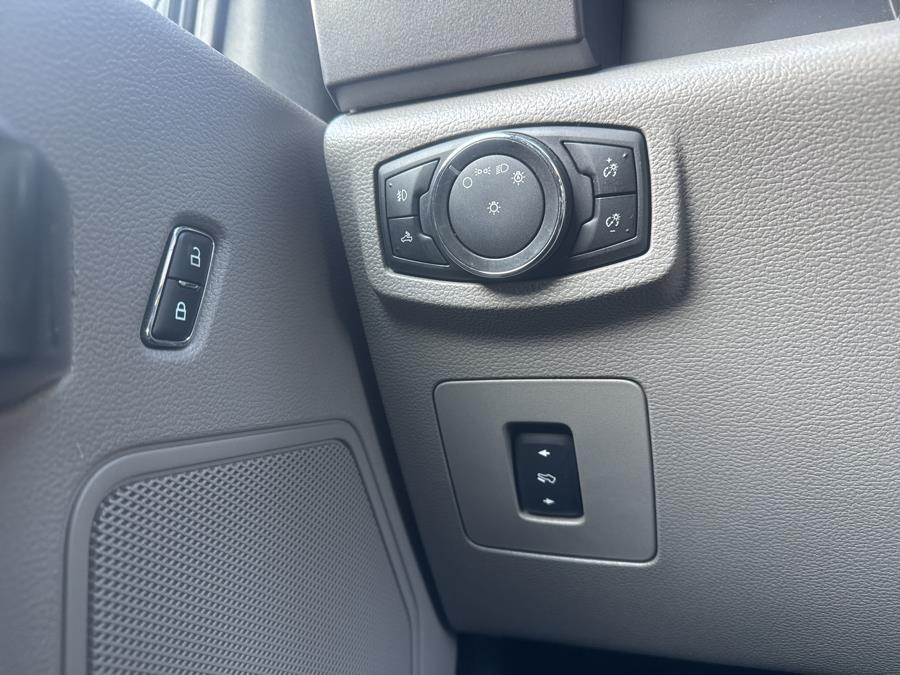 2017 Ford F-150 XLT 4WD SuperCrew 5.5'' Box photo