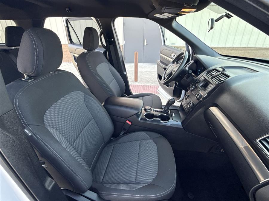 2018 Ford Explorer XLT photo
