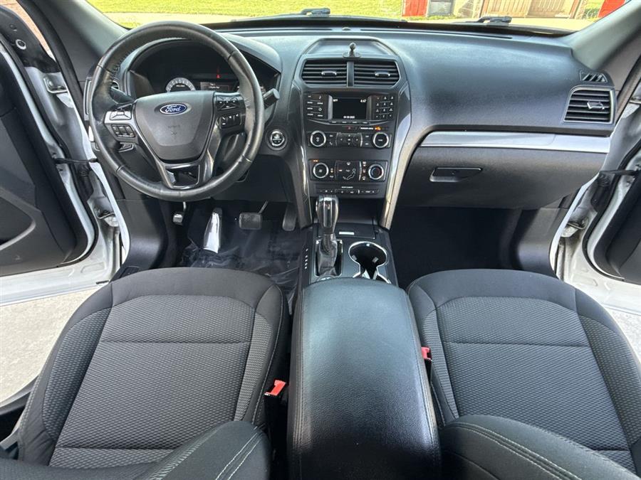 2018 Ford Explorer XLT photo