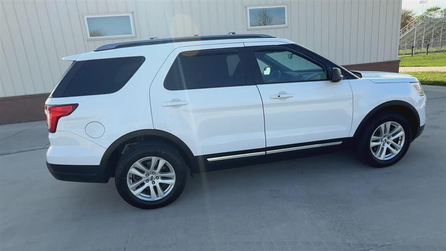 2018 Ford Explorer XLT photo