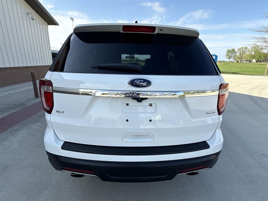 2018 Ford Explorer XLT photo