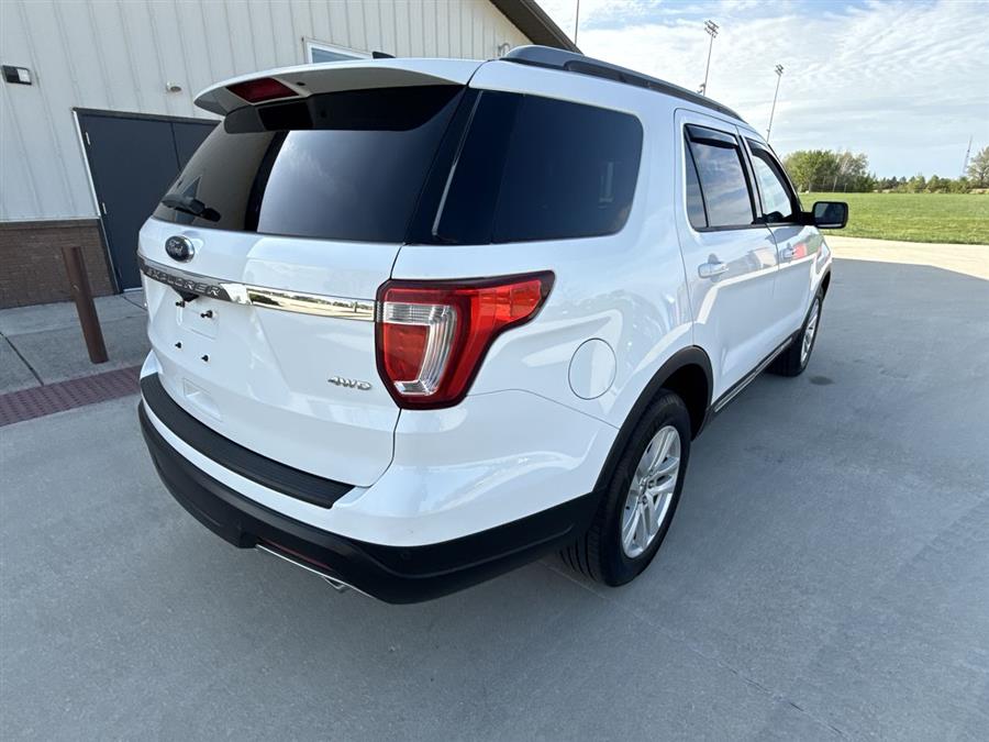 2018 Ford Explorer XLT photo