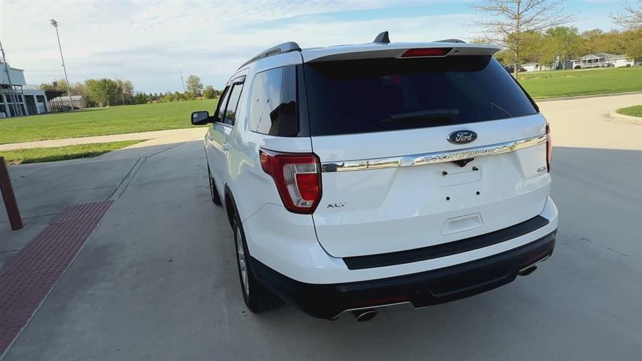 2018 Ford Explorer XLT photo