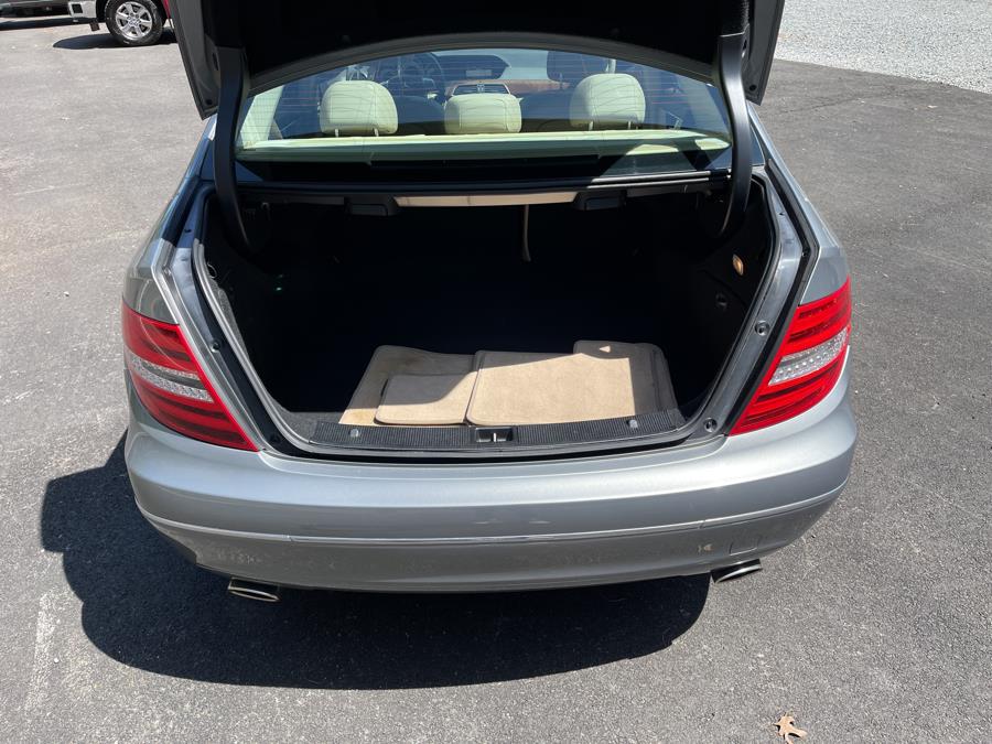 2014 Mercedes-Benz C-Class C300 4MATIC Luxury photo