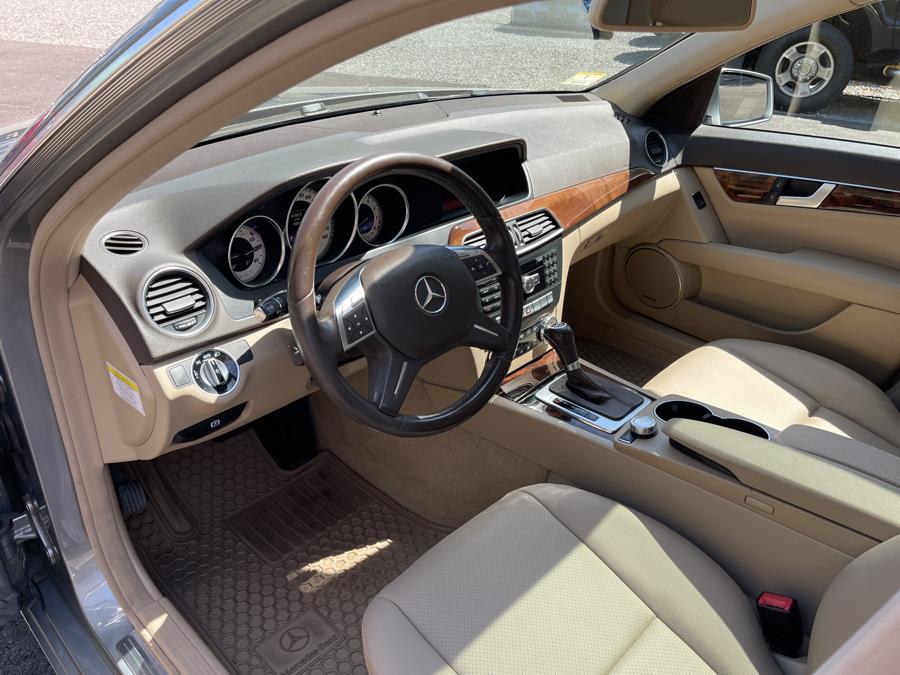 2014 Mercedes-Benz C-Class C300 4MATIC Luxury photo